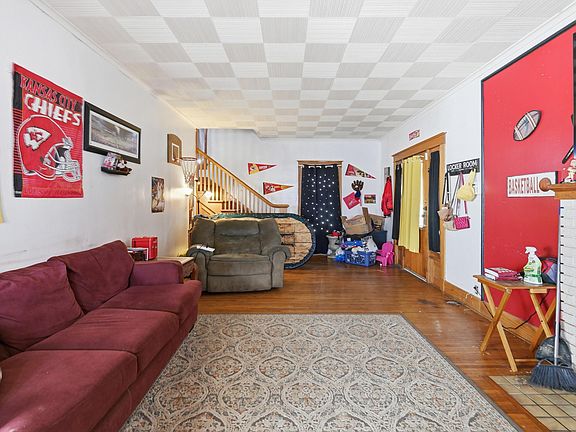 5th image of 626 S Empire Avenue
