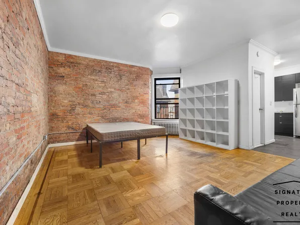 446 Kingston Avenue image 1 of 7