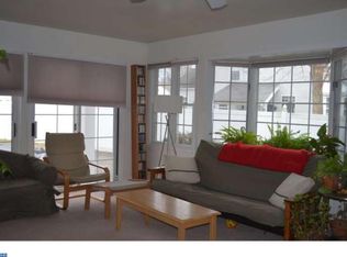 12 Carroll Ct, Sicklerville, NJ 08081