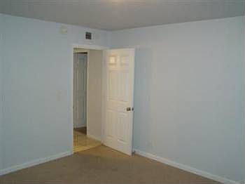 3rd image of 1715 W Clinton Ave APT 116