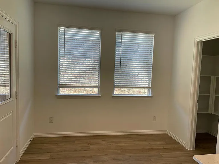 1115 Mahogany Ln — Photo 19