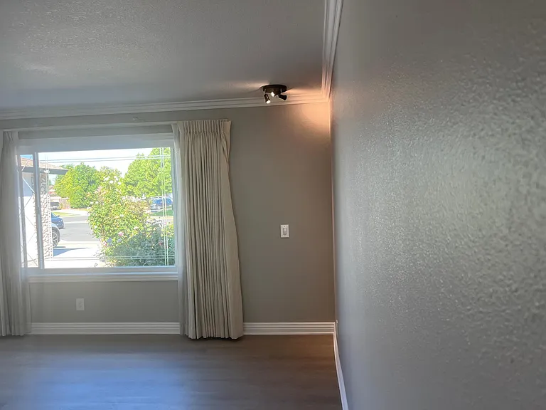 407 N Clinton St — Photo 33