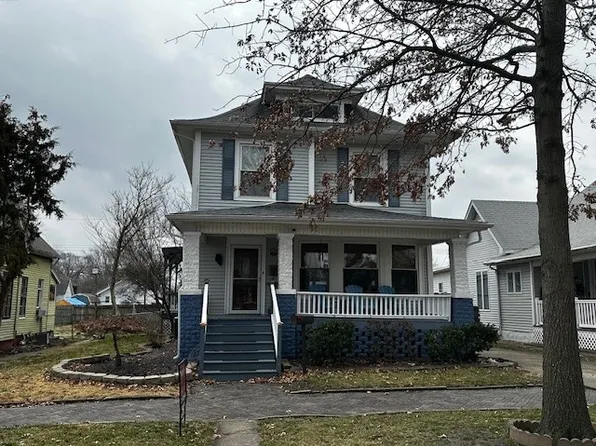 813 Lafayette Ave, Mattoon, IL 61938