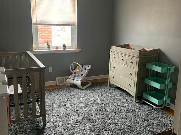 2nd image of 618 Borbeck Ave Floor 2