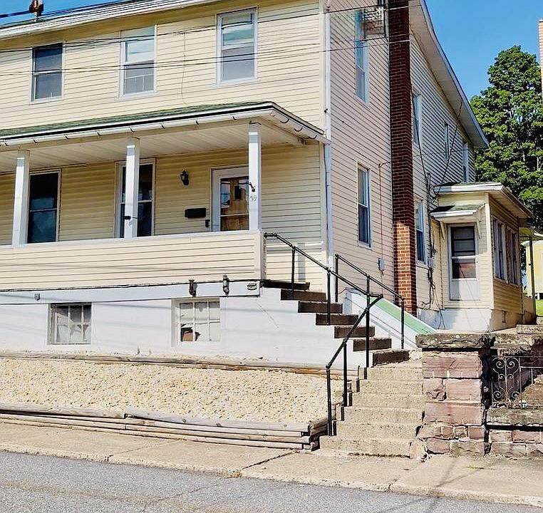 1st image of 39 Spring St