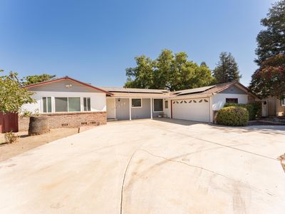 170 E Estate Dr Drive, Tulare, CA, 93274
