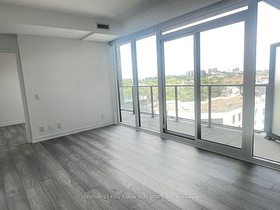 2nd image of 285 Dufferin St #903
