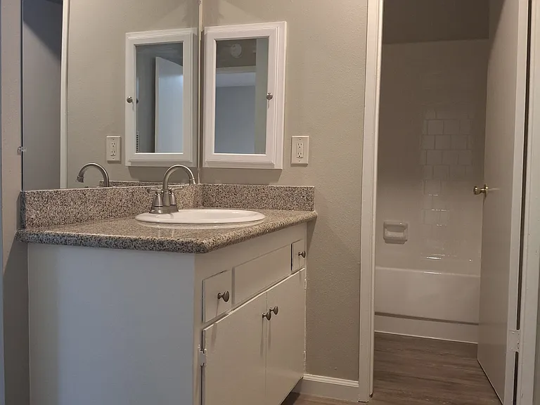 6402 Crescent Ave #12 — Photo 5