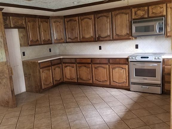 3rd image of 3164 Fellswood Ln