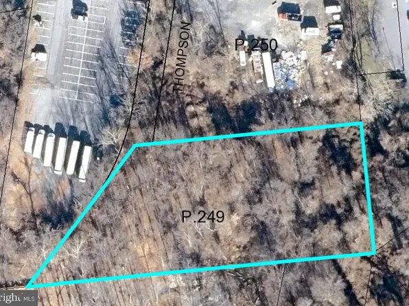 Thompson Ln, Oxon Hill, MD 20745