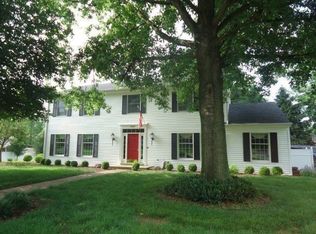 9939 Forestglen Dr, Cincinnati, OH 45242