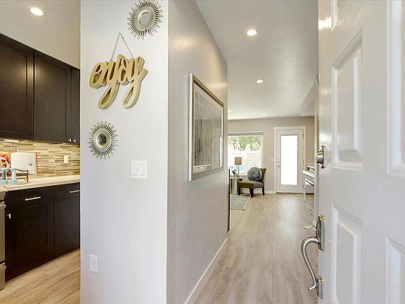 4th image of 4161 Blackford Cir