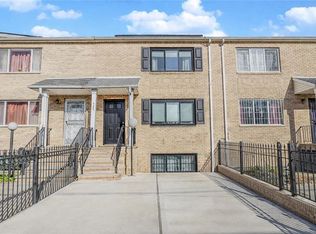 101 Beach St, Staten Island, NY 10304