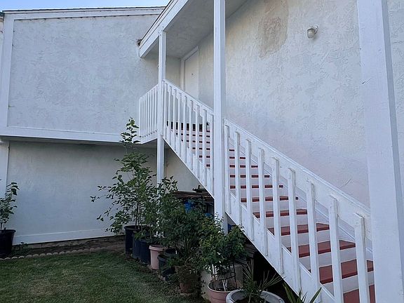 2nd image of 2818 W 235th St APT 4