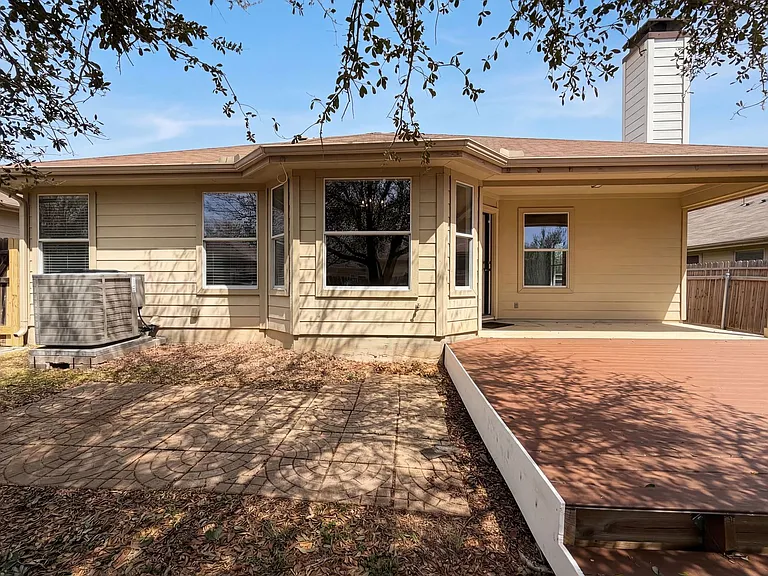 3949 Whisper Fld — Photo 1