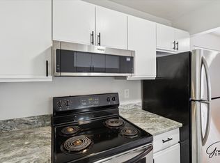 494 E Breckenridge St #1B-1BA, Ferndale, MI 48220