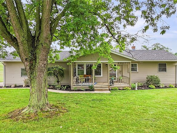 2nd image of 1469 Resthaven Dr