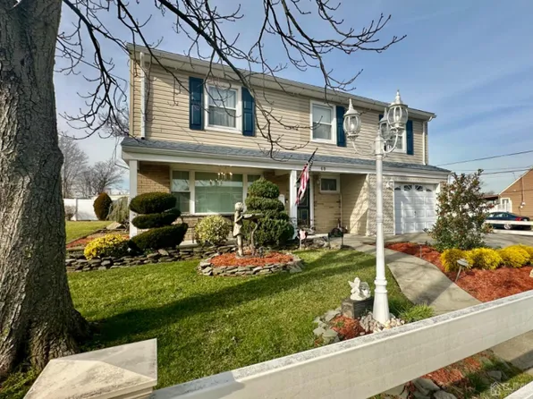 69 Leber Ave, Carteret, NJ 07008