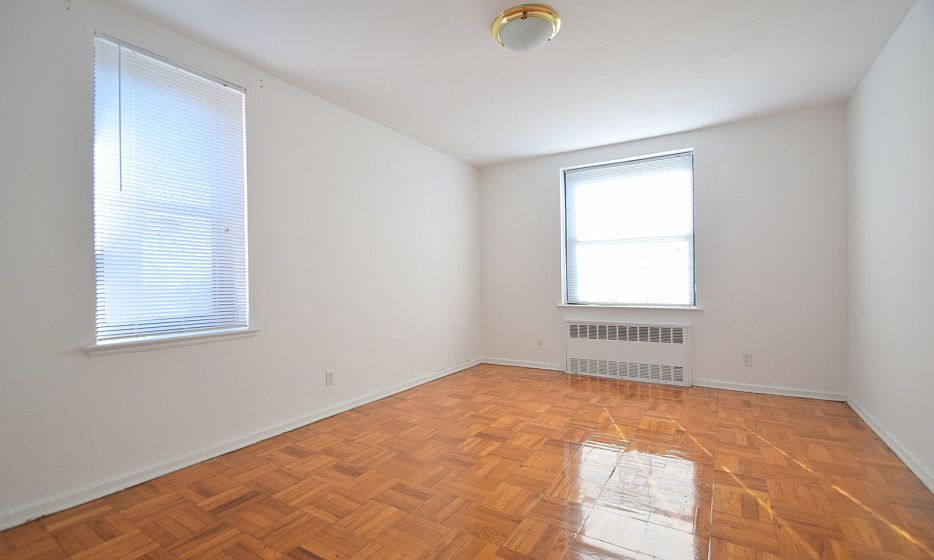 Harbor House - Bedroom - F Line