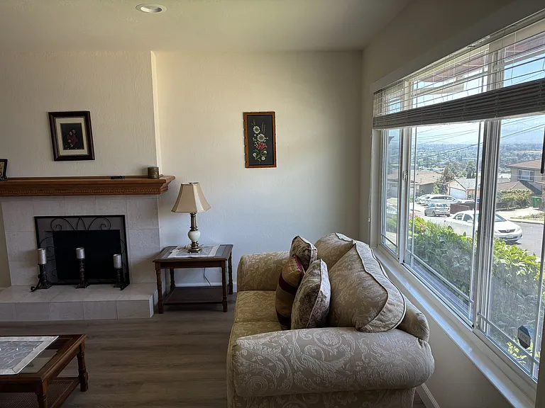 16708 Cowell St — Photo 3