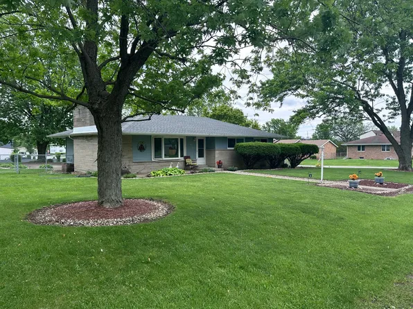 7595 Washington Ct, Merrillville, IN 46410