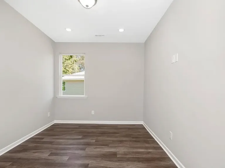 135 Plum Tree Ln — Photo 7