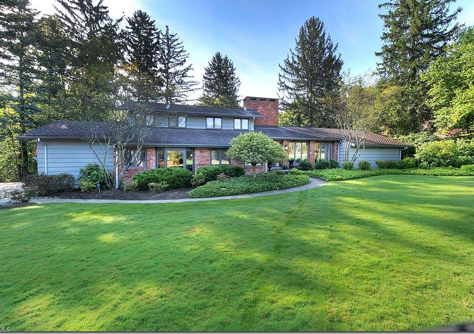 1st image of 17 Brandywood Dr