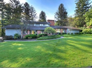 17 Brandywood Dr, Pepper Pike, OH 44124