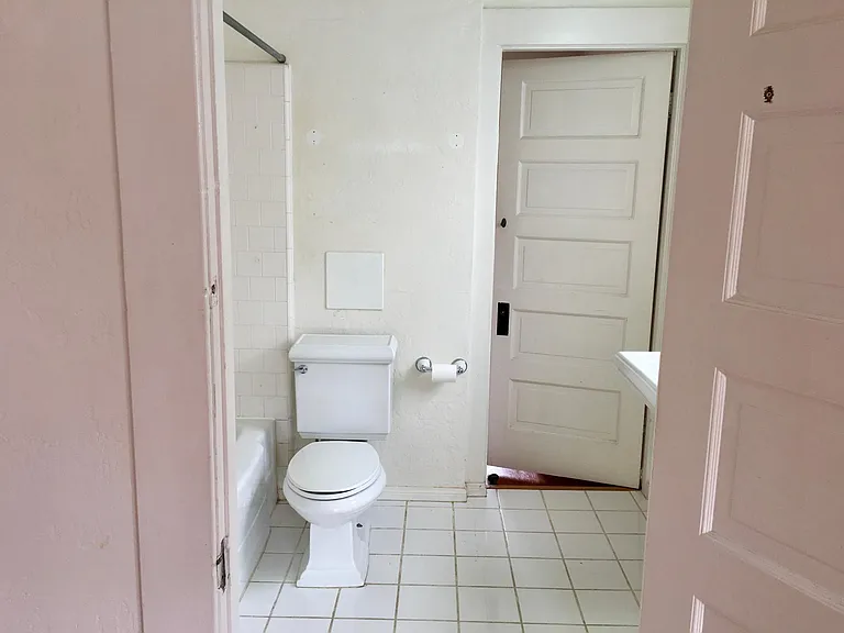 3704 Richmond St — Photo 13