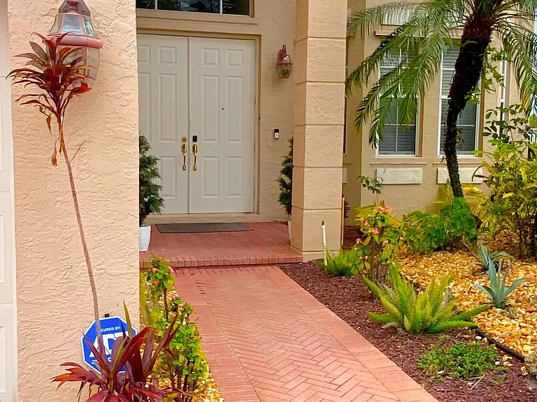 6489 Marbletree Ln — Photo 4