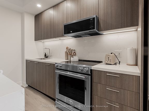 2nd image of 29 Garden Ave #1404