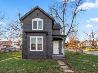 661 15th Ave SW, Cedar Rapids, IA 52404