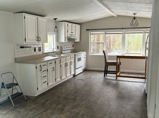 2427 Sanford Rd, Wells, ME 04090