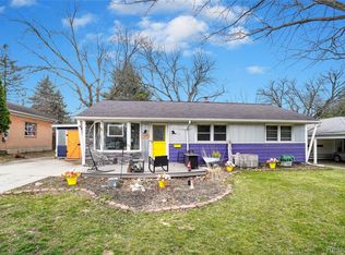 633 N Adelaide St, Fenton, MI 48430