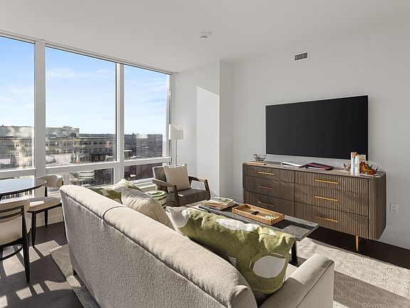 2nd image of 430 Stuart St #1505