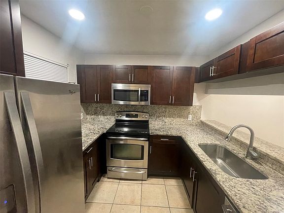 3rd image of 11434 NW 42nd St #11432