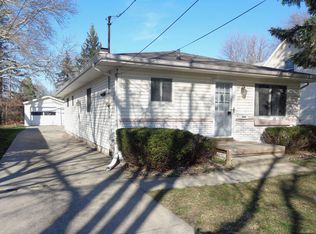 2806 Court St, Saginaw, MI 48602