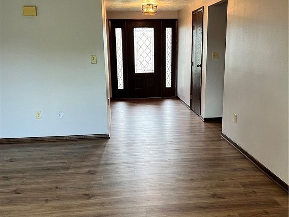 3rd image of 2741 Hayward Ave