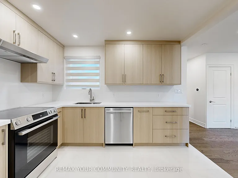 135 Searle Ave — Photo 11
