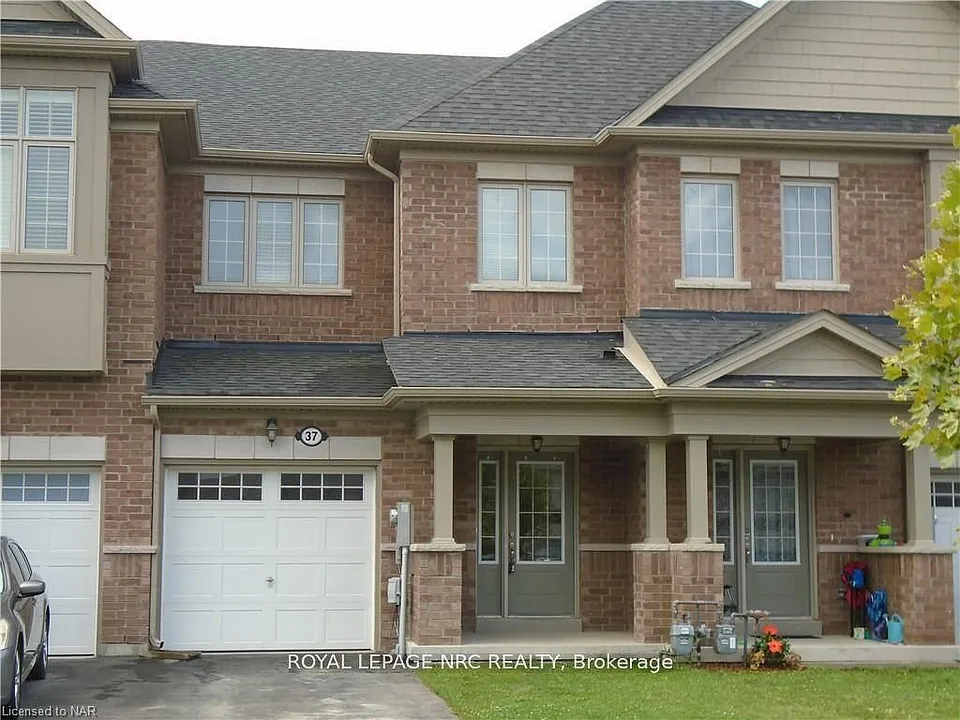 37 Sparkle Dr