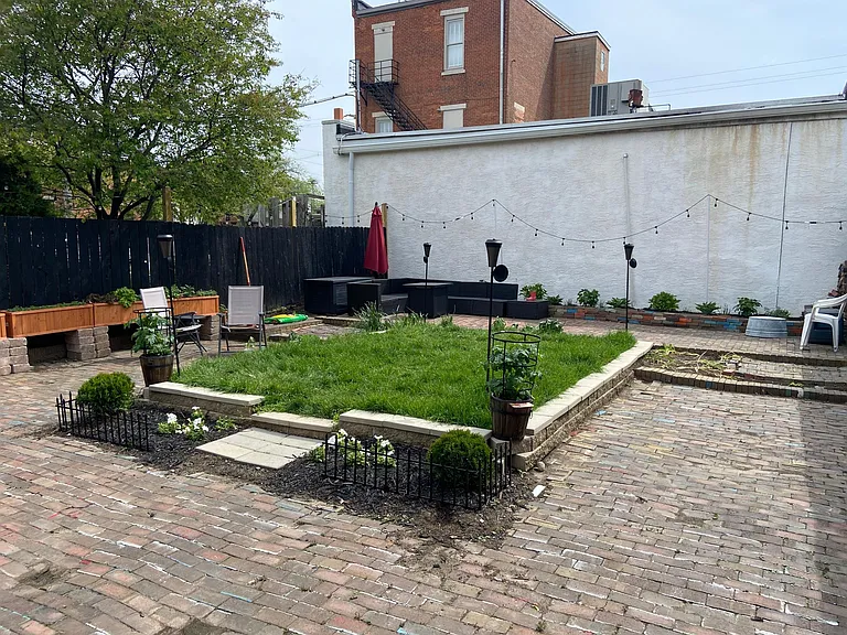 578 City Park Ave — Photo 16