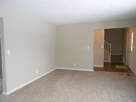 3rd image of 26809 Fern Dr
