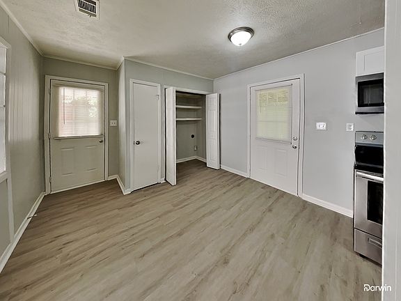 4th image of 10122 Allen Dr SW