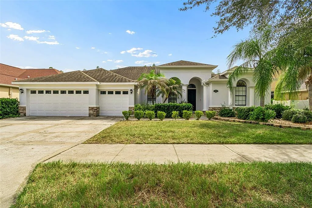 4 bed, 3.0 bath, 2679 sqft, $3,800 — Photo 3