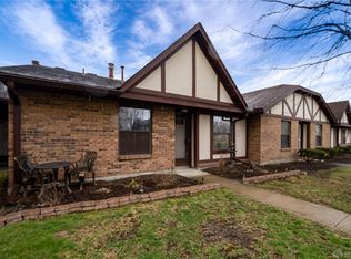 648 Pine Needles Dr, Washington Township, OH 45458