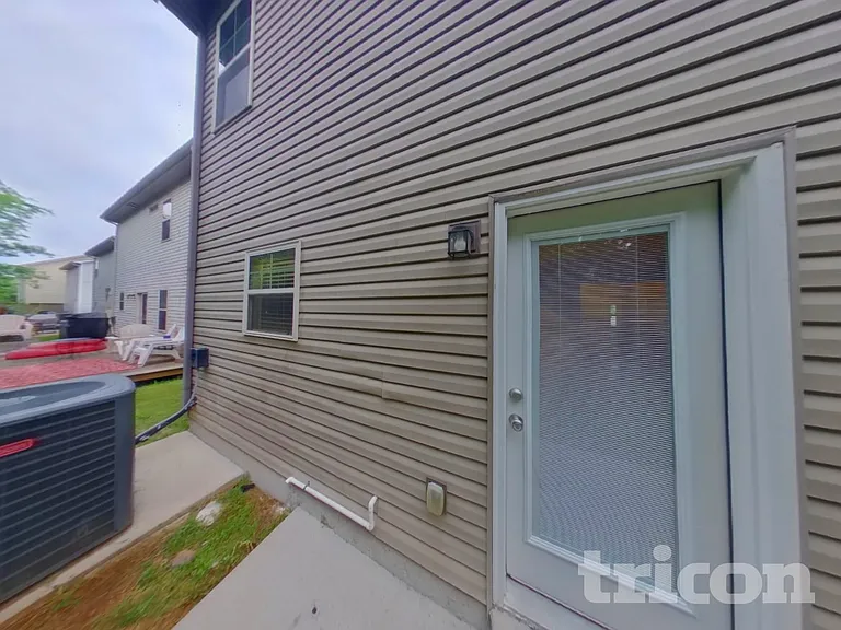 1842 Warmingfield Dr — Photo 14
