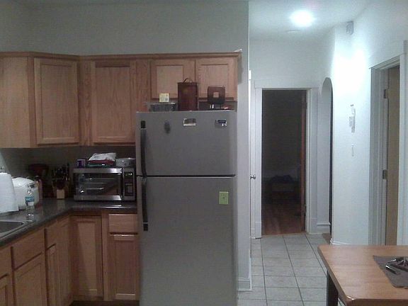 5th image of 4113 W Barry Ave #1