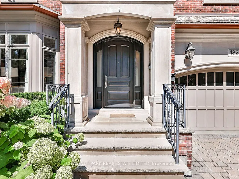 182 Saint Leonards Ave — Photo 2