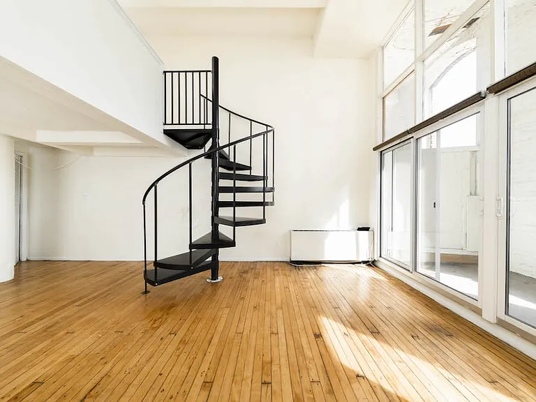 Juniper East — Photo 4
