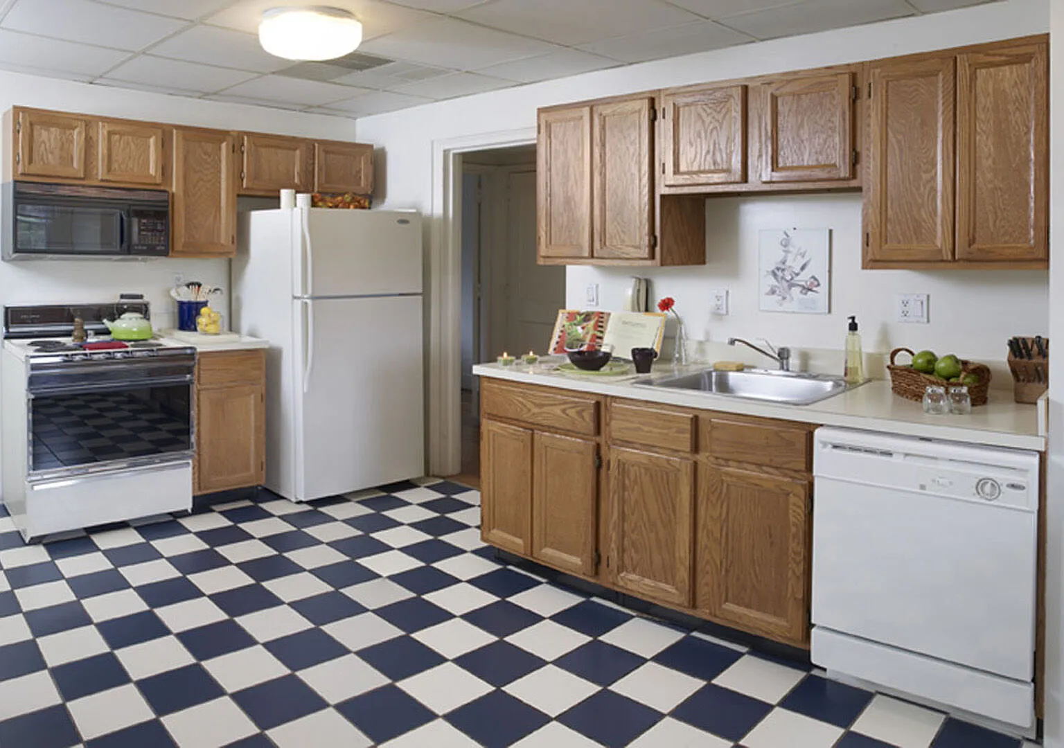 McCallum Apartments — Photo 2